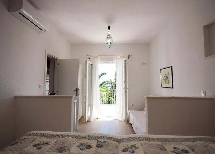 Willa Bella Hvar - Pool & Sea View