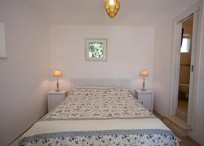 Bella Hvar - Pool & Sea View Hvar Town