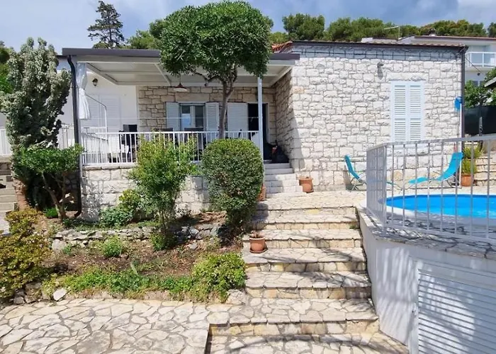 Bella Hvar - Pool & Sea View Vila *