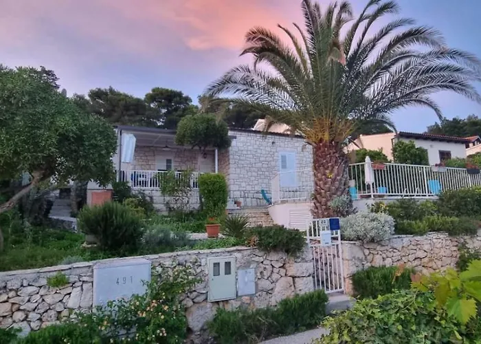 Bella Hvar - Pool & Sea View Hvar Town