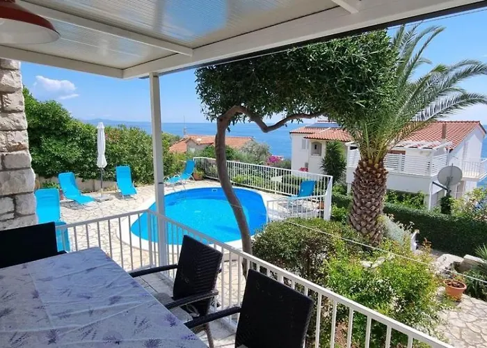 Bella Hvar - Pool & Sea View Vila