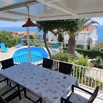 וילה Bella Hvar - Pool & Sea View חוואר